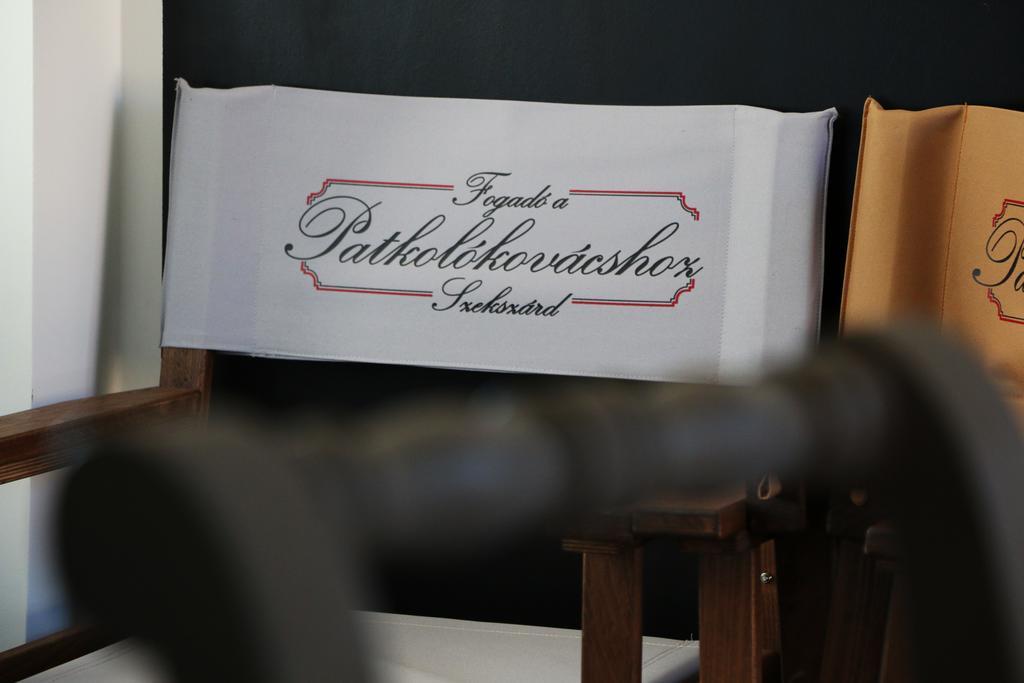 Fogado A Patkolokovacshoz Vendeghaz Szekszard B&B 외부 사진